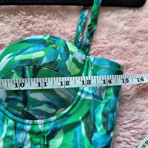 Vy's Closet Tiered Pleated Floral Maxi Dress Size Medium - Picture 8 of 10